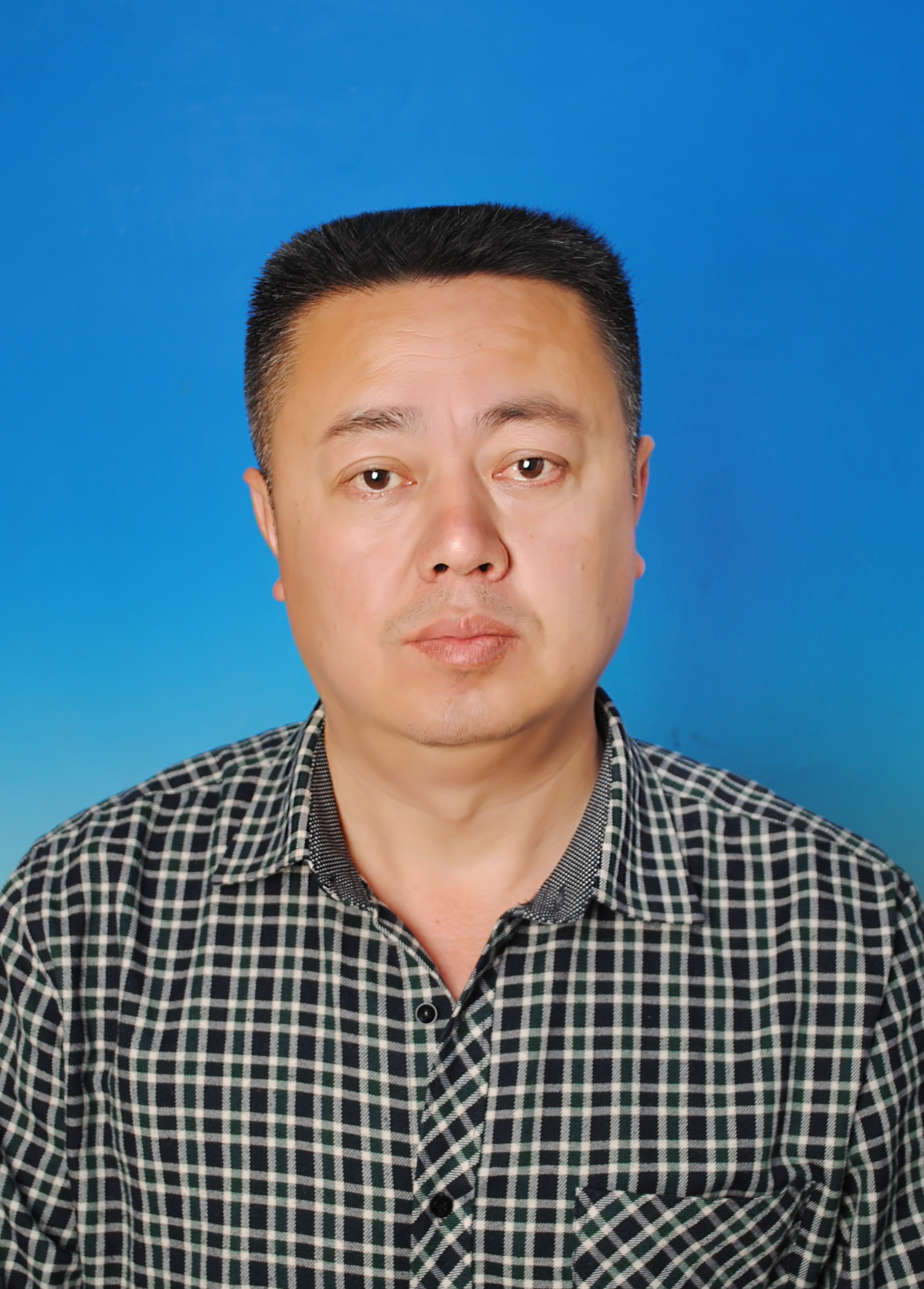 霍山县粮食和物资储备中心副主任胡光伟