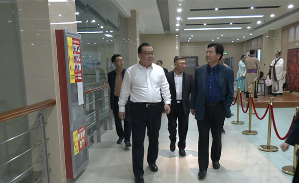 刘洪洁来我县走访调研重点企业和重大项目建设发展情况