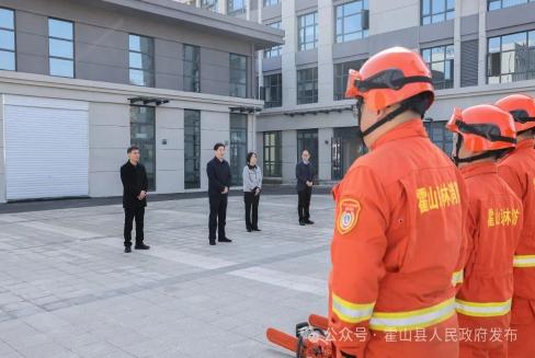 罗文等县领导看望慰问春节期间坚守岗位的一线干部职工
