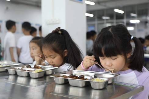 霍山：智慧监管全覆盖 守护校园好“食”光