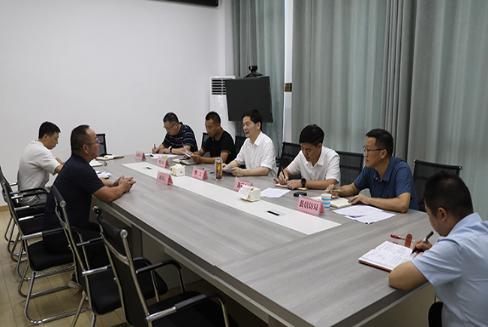 罗文到古城社区开展下访接访